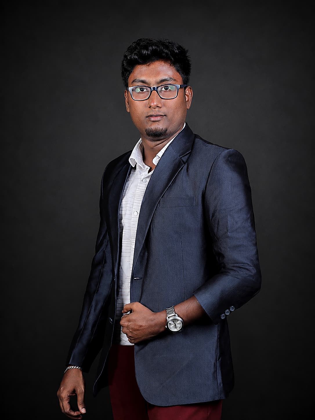 SATHIK ALI — Founder & Creative Head